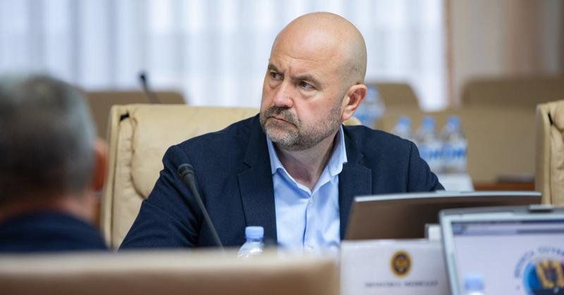 Ministrul Agriculturii va fi audiat în Parlament. Grosu: El avea alte planuri azi