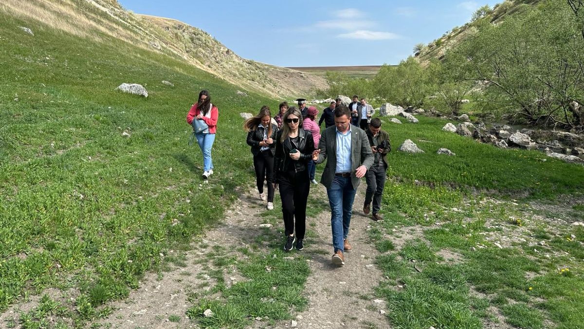 Un agent economic vrea să transforme o zonă stâncoasă cu potențial turistic în carieră. Ce spune ministrul Mediului