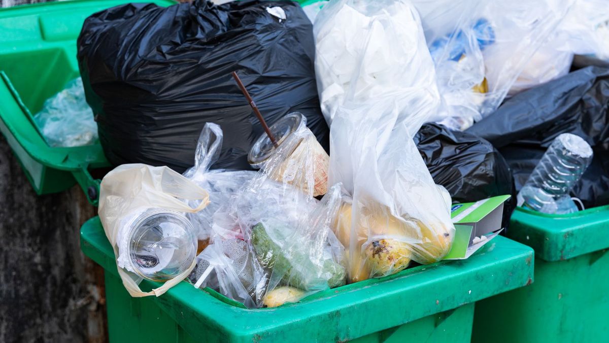 Produsele alimentare cu ambalaj deteriorat și erori de etichetare vor fi donate pentru a preveni risipa alimentară