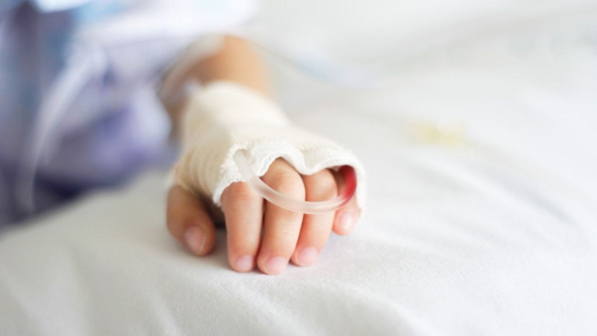 Cum se simte fetița de un an care a avut de suferit în urma accidentului produs pe drumul R6