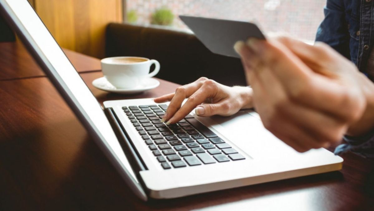 În primele cinci zile, peste 11 mii de candidați au depus online dosarele de admitere la universitate