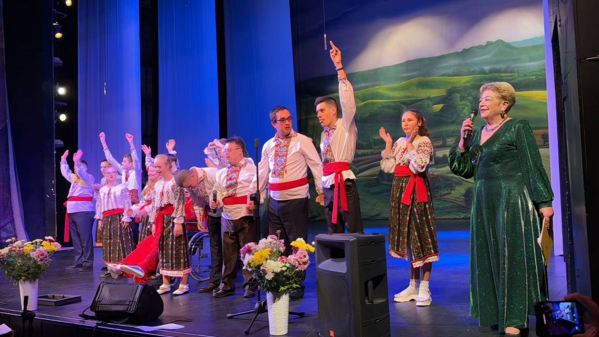 Mai mulți copii cu nevoi speciale vor juca un spectacol la Teatrul Cehov din capitală