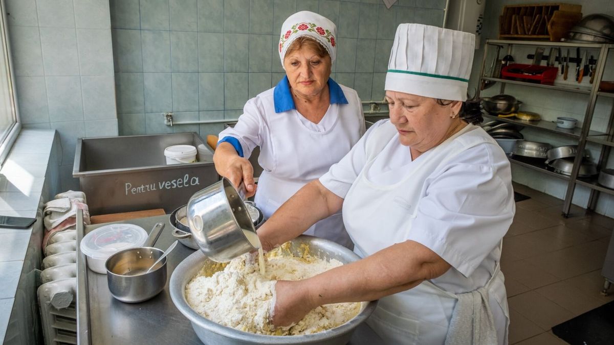 Angajații blocurilor alimentare din grădinițele din Chișinău vor beneficia de ajutor material