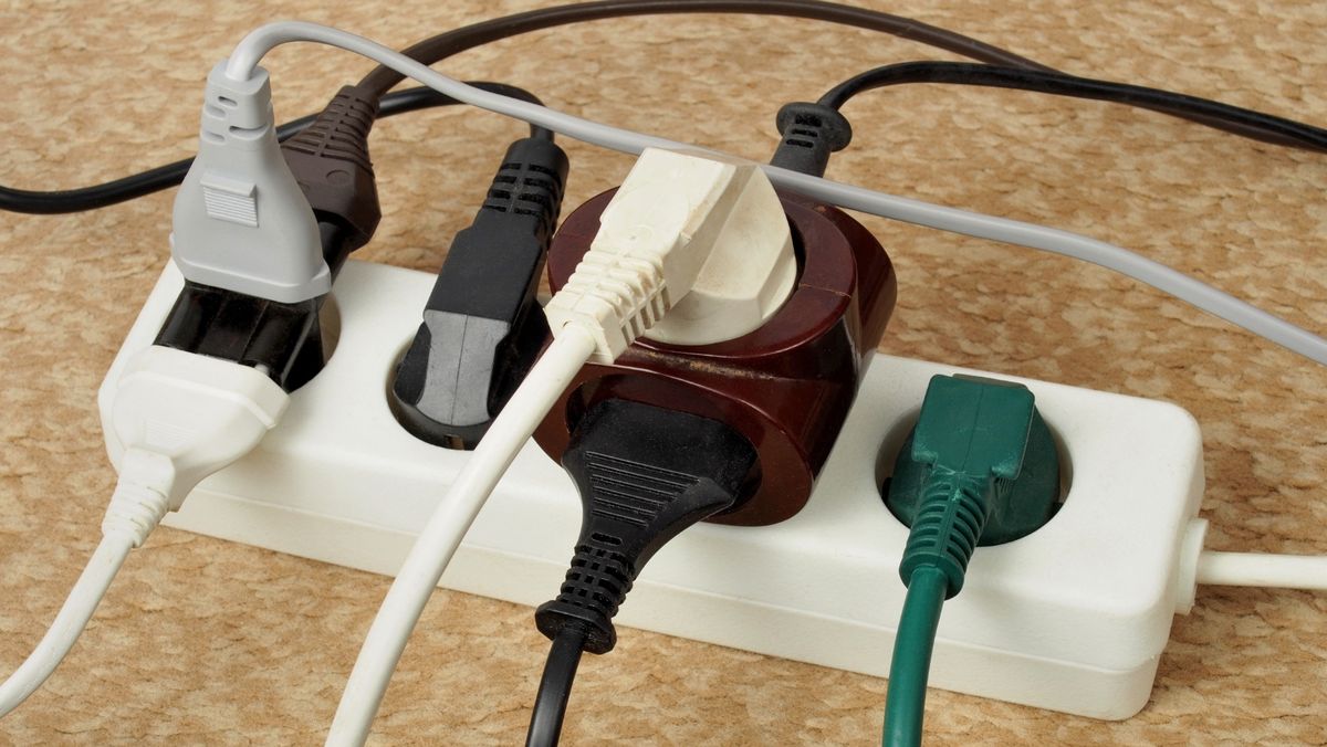 Consumatorii de pe malul drept al Nistrului, asigurați cu energie electrică și pe 11 ianuarie