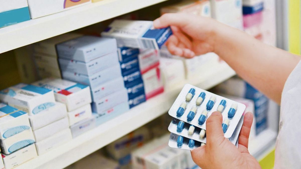 Farmaciile din țară rămân fără antivirale, după ce cererea acestora a crescut
