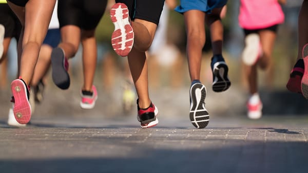 MEC recomandă anularea antrenamentelor sportive desfășurate în aer liber pe timpul zilei, în contextul caniculei