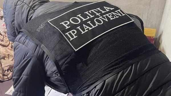 Nouă persoane din Ialoveni, suspectate de circulația ilegală a drogurilor. Au fost efectuate 19 percheziții