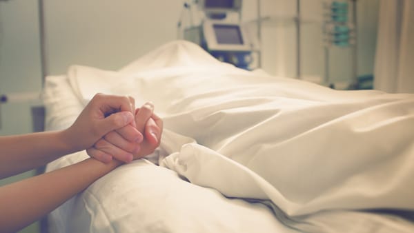 Un copil de 13 ani a murit la un spital din capitală. „A fost adus într-o stare extrem de gravă”