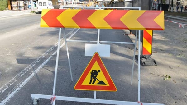 Trafic suspendat pe o stradă din Durlești, timp de patru luni. Cum circulă transportul public
