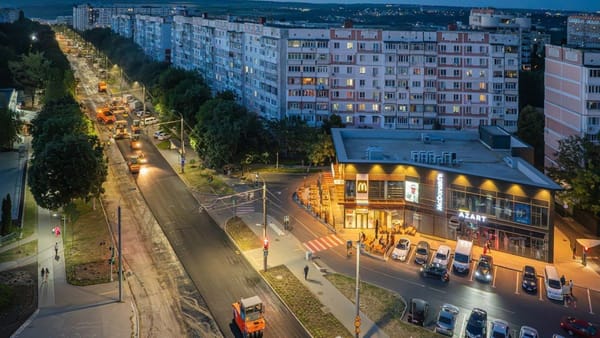 TEST - Atenție, șoferi! Trafic suspendat pe o stradă din capitală
